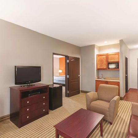 La Quinta By Wyndham Houston Iah Bush Intl Airport E Hotell Humble Exteriör bild