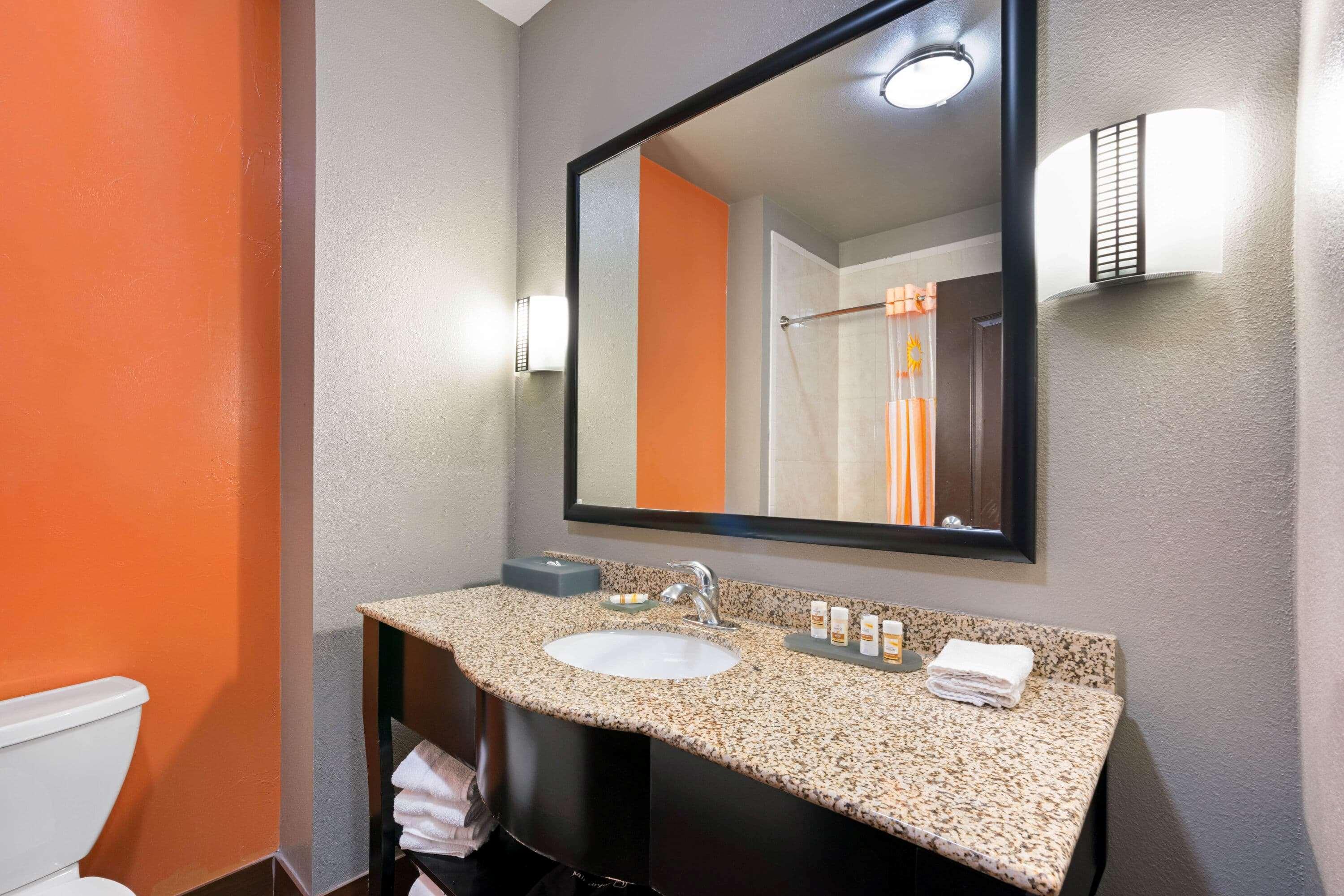 La Quinta By Wyndham Houston Iah Bush Intl Airport E Hotell Humble Exteriör bild