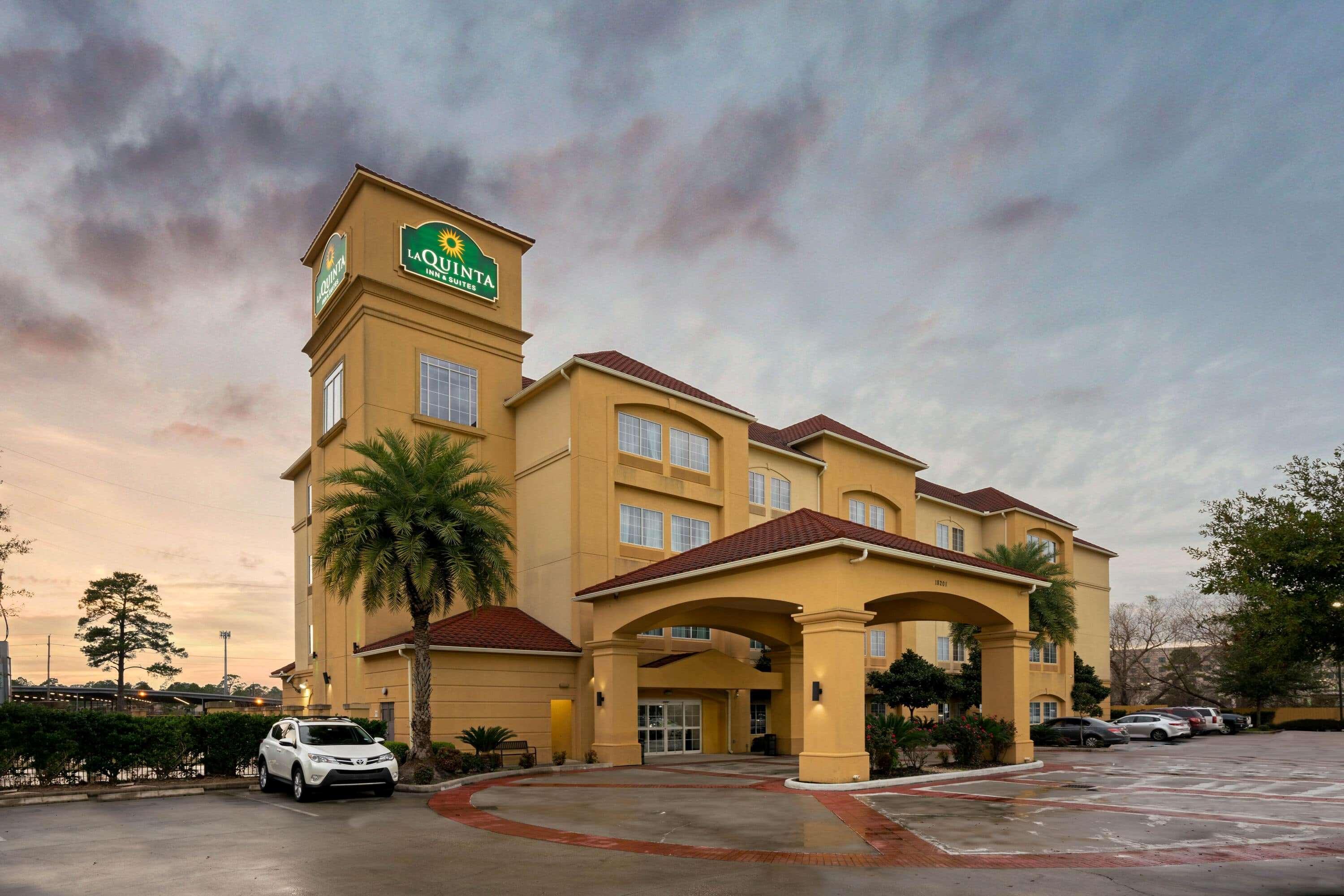 La Quinta By Wyndham Houston Iah Bush Intl Airport E Hotell Humble Exteriör bild