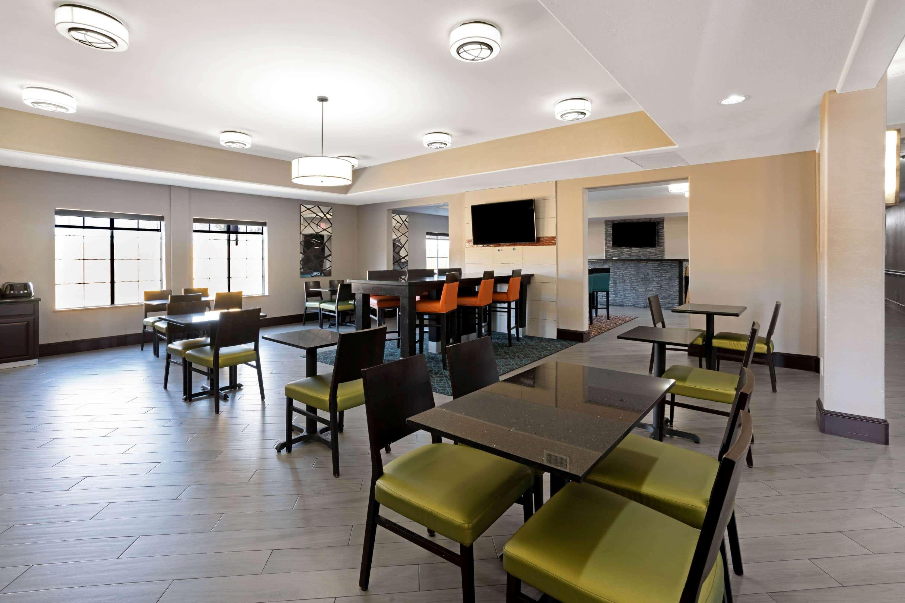 La Quinta By Wyndham Houston Iah Bush Intl Airport E Hotell Humble Exteriör bild