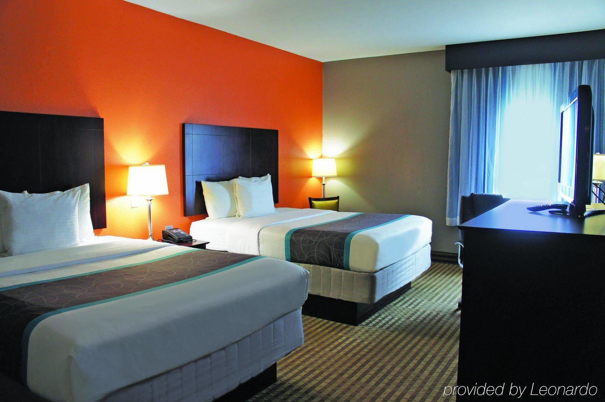 La Quinta By Wyndham Houston Iah Bush Intl Airport E Hotell Humble Exteriör bild